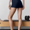 Pantalón corto elegante High-Waist Airlift de 3" - Azul marino