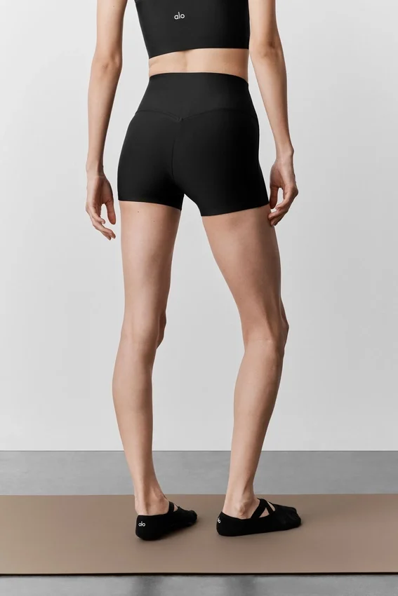 Pantalón corto «High-Waist Airlift» de corte elegante de 3" — Negro