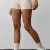 Pantalón corto High-Waist Alosoft de 3" — Color avena jaspeado