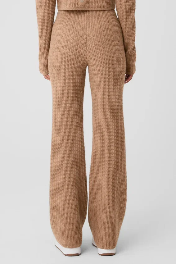 Pantalón de cachemira High-Waist con tejido de panal mullido - Almendra tostada