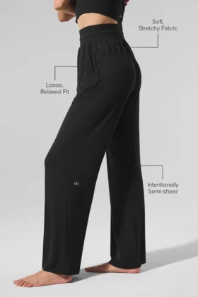 Pantalones acampanados de estar por casa, delicados y semitransparentes – Negro