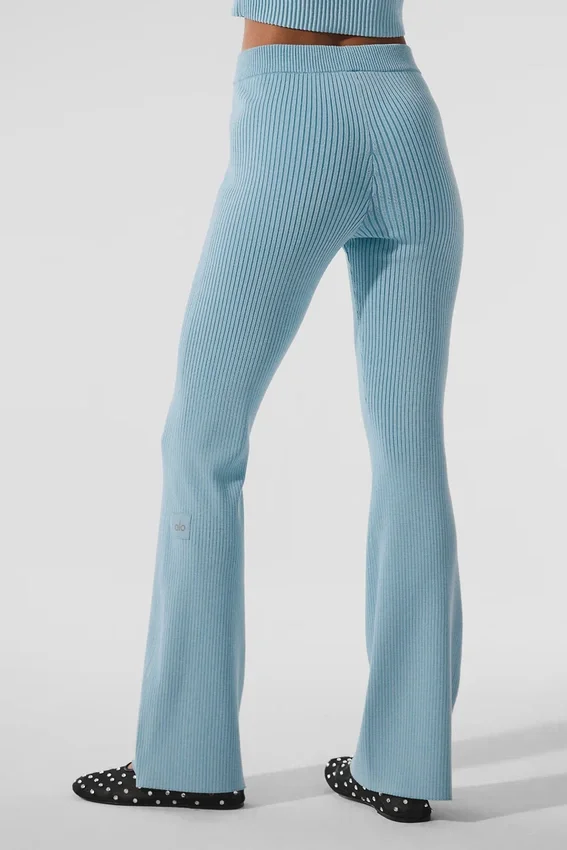 Pantalones acampanados High-Waist de punto vaquero — Azul celeste/Azul celeste oscuro