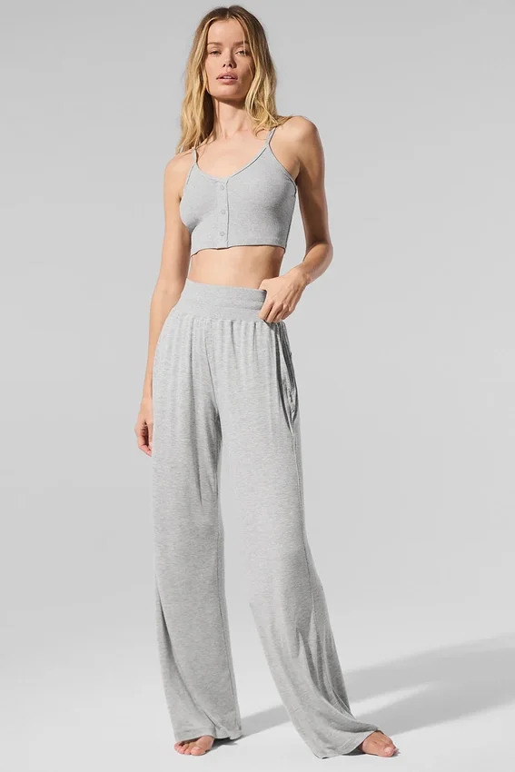 Pantalones acampanados semitransparentes y delicados para estar por casa — Gris jaspeado deportivo