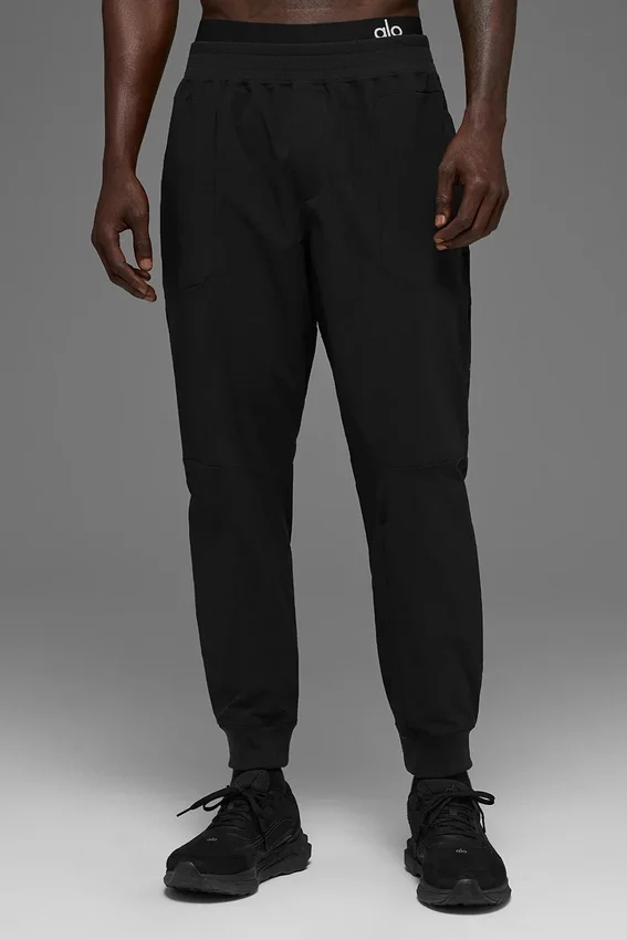 Pantalones Co-Op (corte regular) - Negro