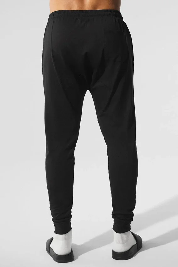 Pantalones Conquer Revitalize - Negro