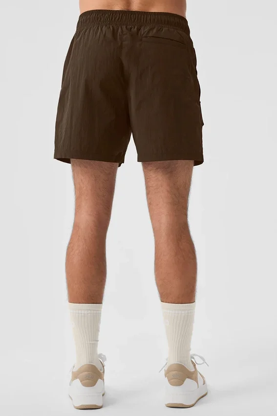 Pantalones cortos cargo «Excursion» de nailon arrugado de 7" - Espresso