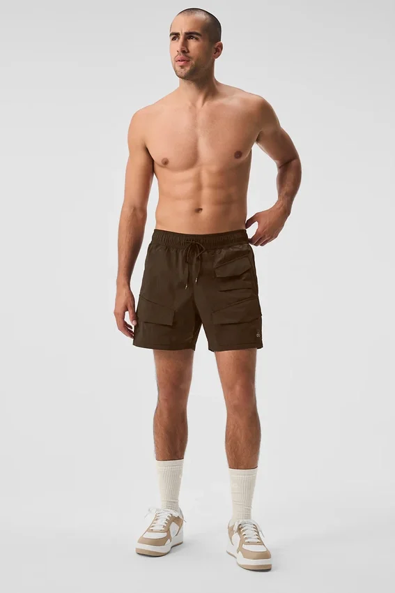 Pantalones cortos cargo «Excursion» de nailon arrugado de 7" - Espresso