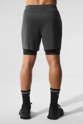Pantalones cortos de alto rendimiento Conquer React 2 en 1 – Antracita/Negro