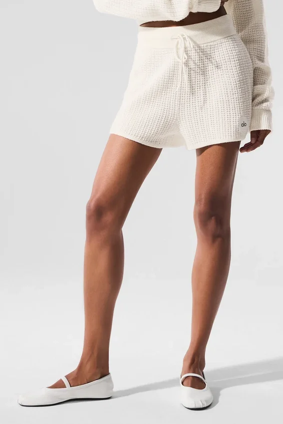 Pantalones cortos de cachemira High-Waist con tejido de gofre mullido - Marfil