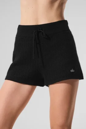 Pantalones cortos de cachemira High-Waist con tejido de gofre mullido – Negro