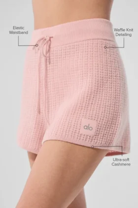 Pantalones cortos de cachemira High-Waist con tejido de gofre mullido – Rosa cuarzo
