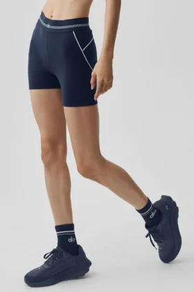 Pantalones cortos de cintura alta «Heart Throb» de 4" con estampado «Airbrush» - Azul marino/Blanco