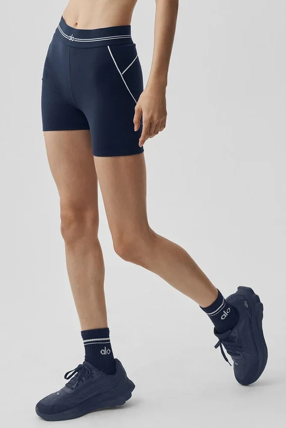 Pantalones cortos de cintura alta «Heart Throb» de 4" con estampado «Airbrush» - Azul marino/Blanco