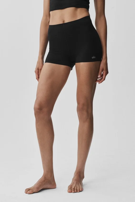 Pantalones cortos de talle medio Alo Softsculpt de 2" – Negro