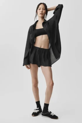 Pantalones cortos de talle medio «Golden Hour» semitransparentes — Negro
