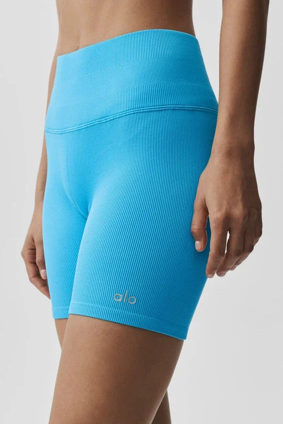 Pantalones cortos «Favorite» acanalados sin costuras de 5" - Azul celeste