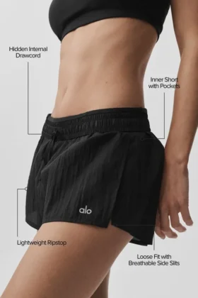 Pantalones cortos Go Time de talle medio – Negro