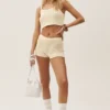 Pantalones cortos Heatwave de seda y cachemira de talle medio - Beige arena