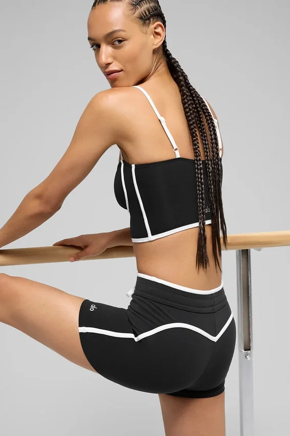 Pantalones cortos High-Waist «Race Pace» con estampado Airbrush de 4" - Negro/Blanco