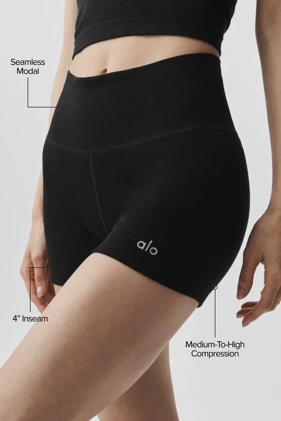 Pantalones cortos High-Waist sin costuras de modal acanalado de 4" - Negro