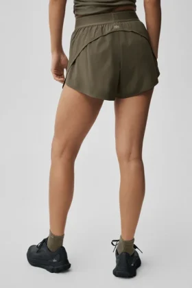 Pantalones cortos Match Point – Olive Tree