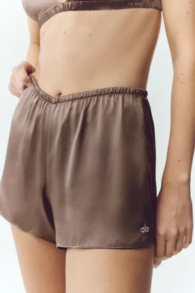 Pantalones cortos Silk Luminous – Alpine Cocoa