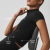 Pantalones cortos sin costuras con cuello alto de punto calado - Negro