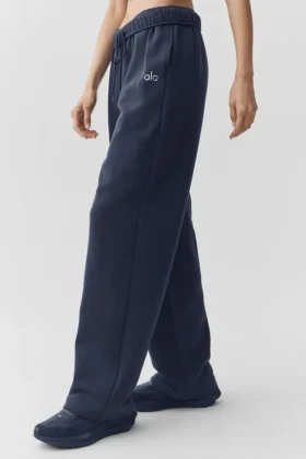 Pantalones de chándal Accolade de corte recto – Azul marino