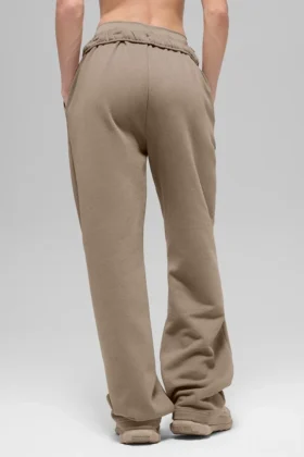 Pantalones de chándal Accolade de corte recto – Grava