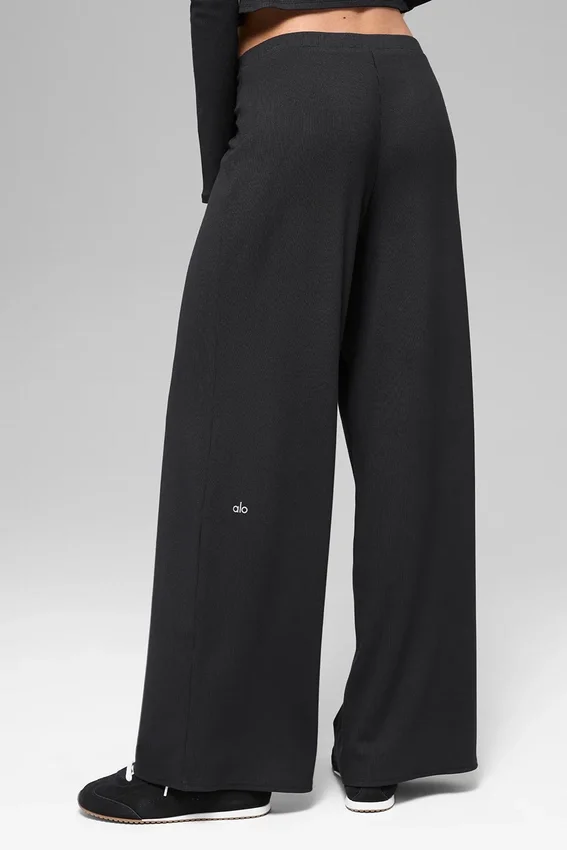 Pantalones rectos Dreamlight de talle medio - Negro