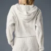 Sudadera con capucha «Winter Bliss» de punto trenzado - Marfil