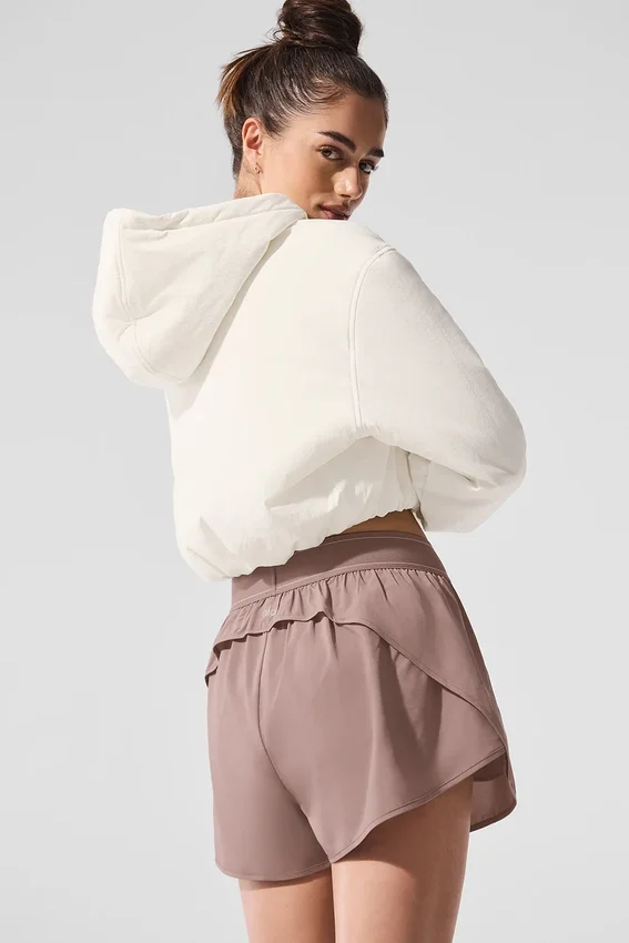 Sudadera con capucha y cremallera completa «Mountain Peak» de corte corto - Marfil