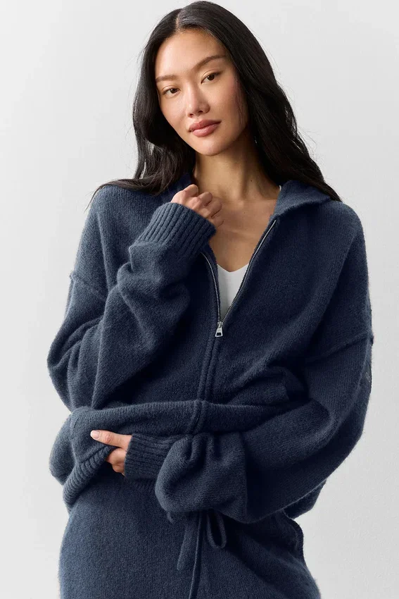 Sudadera con capucha y cremallera completa «New Class» de lana y cachemira - Azul marino